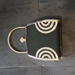 Adorable Minu Purse 👛 Black & Metal